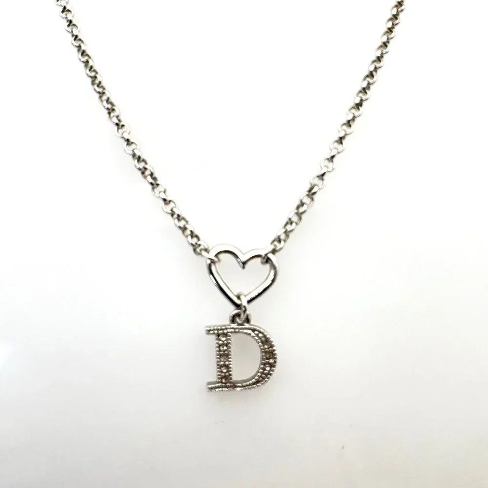 ✨ Beautiful Pre-Owned Designer Silver-Tone Necklace – Heart & “D” Charm ✨